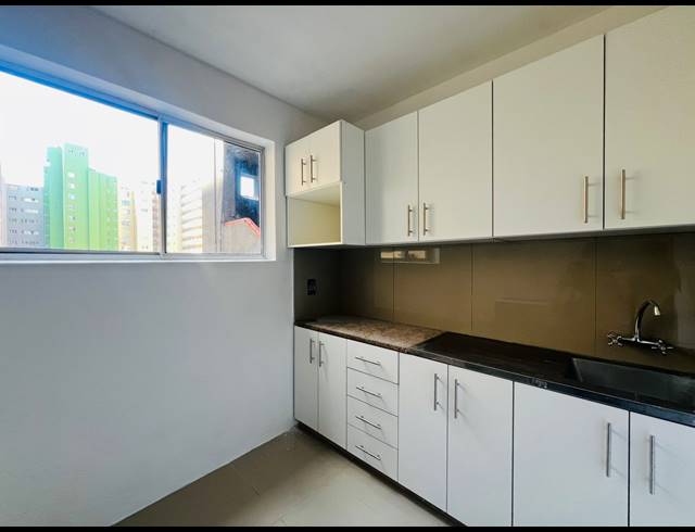 1.5 BEDROOM APARTMENT FOR SALE IN POINT WATERFRONT